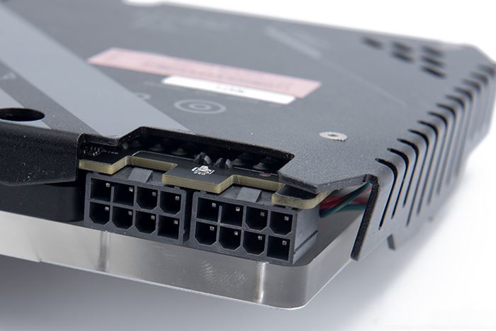索泰GTX1080 Ti寒冰至尊顯卡詳細(xì)深度拆解評(píng)測