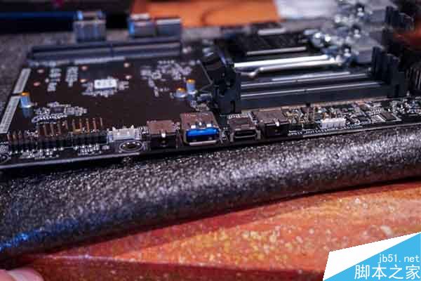華擎展示DeskMini迷你機(jī):CPU、顯卡可自行更換