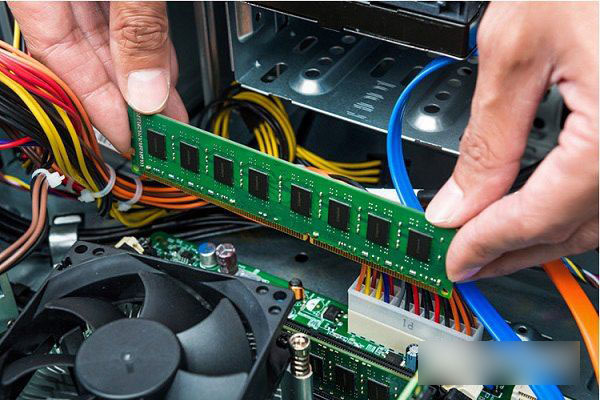 DDR4內(nèi)存兼容DDR3嗎？以及ddr3主板能用ddr4的內(nèi)存條嗎？