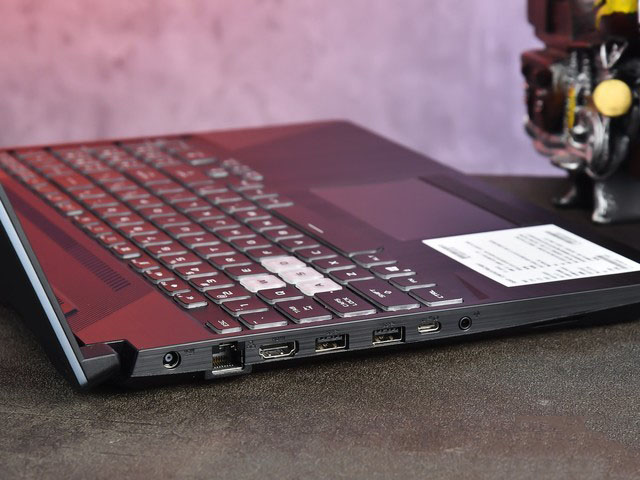 GeForce RTX 2060首搭銳龍7 4800H 華碩天選二次元游戲本詳細(xì)圖文評(píng)測(cè)