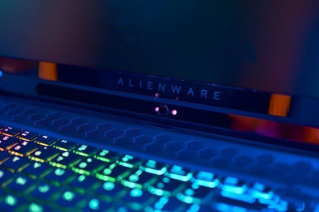 Alienware m17筆記本值得買嗎 Alienware m17輕薄筆記本上手體驗及評測
