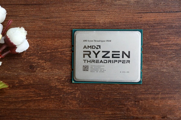 AMD Ryzen ThreadRipper 1950X配什么顯卡好？以及配什么主板合適？