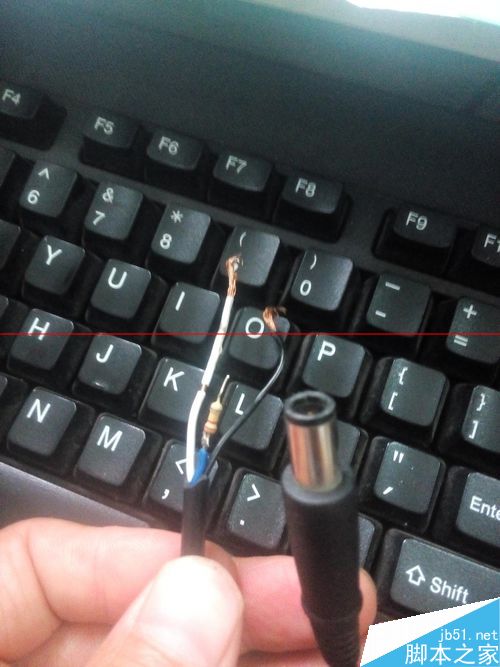 HP筆記本的三芯電源怎么改二芯實現(xiàn)充電？