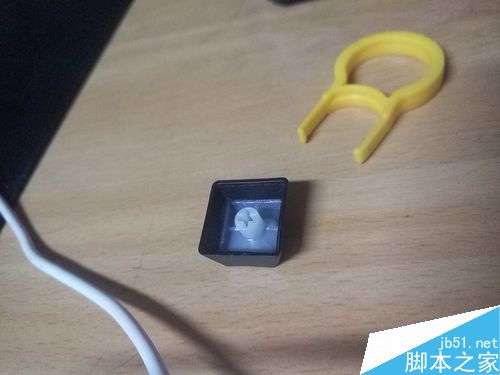機(jī)械鍵盤鍵帽怎么拆?機(jī)械鍵盤換鍵帽方法
