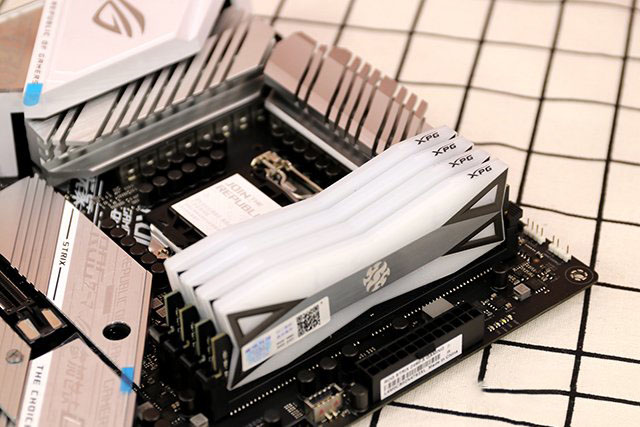 十代i7-10700K/Z490/RTX2070S愛國者破曉X組裝電腦介紹