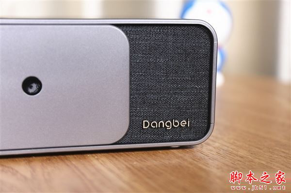 當(dāng)貝投影F1開箱圖賞 可投300英寸巨幕