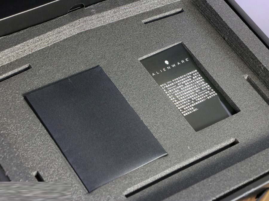 Alienware 13 OLED版值不值得买？Alienware 13 OLED版图赏