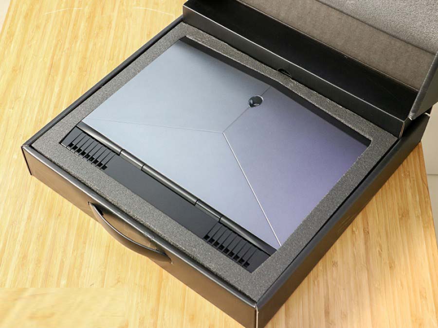 Alienware 13 OLED版值不值得买？Alienware 13 OLED版图赏