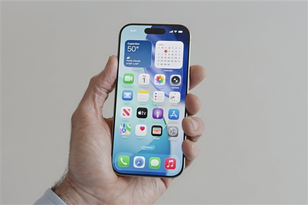 廠(chǎng)商實(shí)現(xiàn)iOS 26的設(shè)計(jì)并不難：困難的是功耗流暢度能不能做好