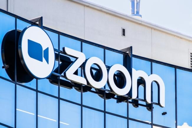 Zoom的“漏洞”圍城，從新增用戶1.9億到股價(jià)下跌16%