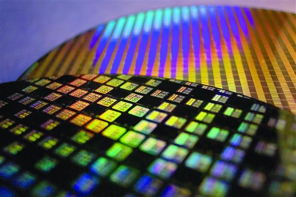 龍芯自曝新一代CPU 3A5000：升級12nm、積累20年終于追上AMD