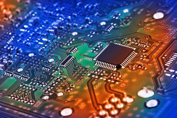 電腦主板有什么作用？電腦主板作用詳細解析